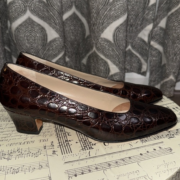 Salvatore Ferragamo Brown Croc Embossed Leather Heels - Picture 4 of 7